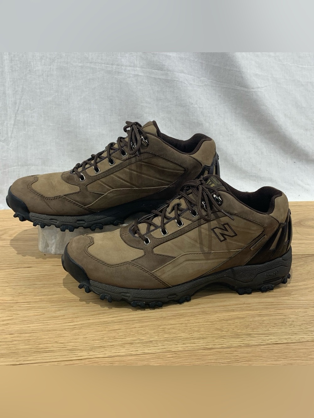 New Balance 964 Women’s Size 10.5 B Brown Waterproof Hiking Shoes